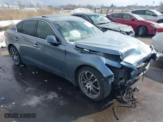 2015 Infiniti Q50 Premium with VIN JN1BV7AR7FM408550, listed as a IAAI auction lot 41619558 with 137,678 mi miles. Bid and sale history available at carsss.com. Image 1.