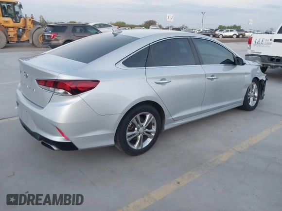 2018 Hyundai Sonata SEL with VIN 5NPE34AF1JH673343, listed as a IAAI auction lot 41827225 with 29,732 mi miles and . Bid and sale history available at carsss.com. Image 4.