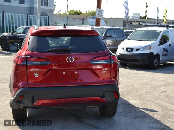 2025 Toyota Corolla Cross XLE с VIN 7MUDAABGXSV121641, выставлен на аукционе Copart как лот 61983615 с пробегом 8 831 миль миль и Списание • Salvage title. История ставок и продаж доступна на DreamBid. Изображение 6.