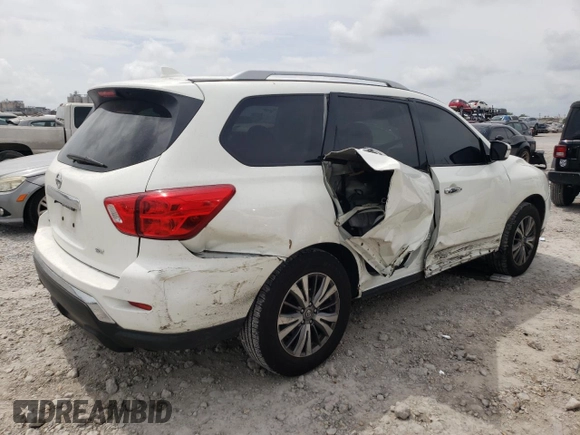 2019 Nissan Pathfinder SV z VIN 5N1DR2MN0KC620658, wystawiony jako Copart lot #55607245 z przebiegiem 114 049 mil mil oraz Szkoda całkowita • Salvage title. Historia ofert i sprzedaży dostępna na DreamBid. Obrazek 3.
