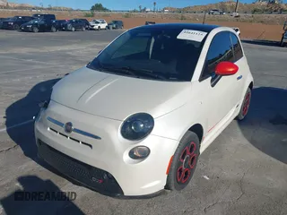 2018 FIAT 500e with VIN 3C3CFFGE9JT377399, listed as a IAAI auction lot 41641125 with 26,157 mi miles. Bid and sale history available at carsss.com. Image 20.