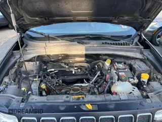 2020 Jeep Renegade Jeepster with VIN ZACNJBAB3LPL47283, listed as a Copart auction lot 57184485 with Not provided miles and Clean title. Bid and sale history available at DreamBid. Image 7.