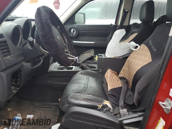2008 Dodge Nitro R/T with VIN 1D8GU58628W151909, listed as a Copart auction lot 86127564 with 189,804 mi miles and Salvage Title. Bid and sale history available at DreamBid. Image 7.