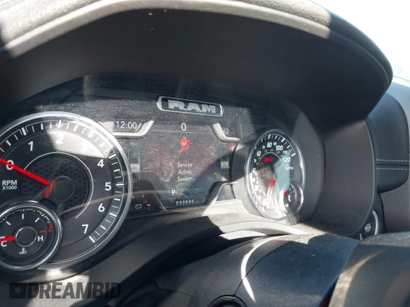 2022 Ram 1500 Laramie with VIN 1C6SRFRT7NN180979, listed as a IAAI auction lot 41824340 with 32,446 mi miles and . Bid and sale history available at DreamBid. Image 7.