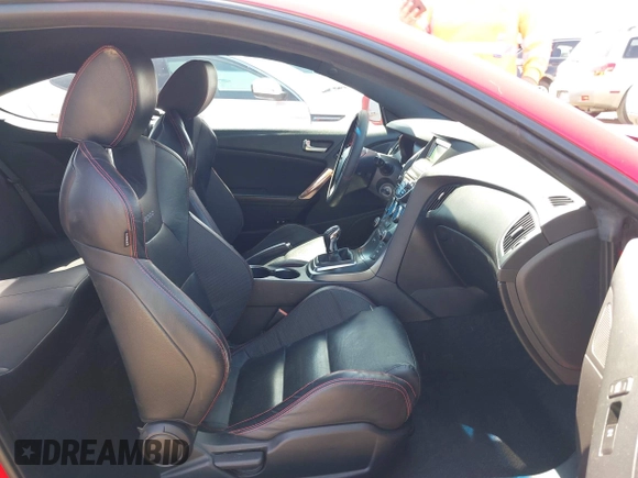 2014 Hyundai Genesis Coupe R-Spec z VIN KMHHT6KD3EU113885, wystawiony jako IAAI lot #42180909 z przebiegiem 65 272 mil mil oraz . Historia ofert i sprzedaży dostępna na DreamBid. Obrazek 5.