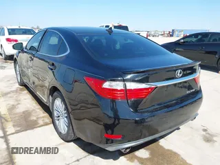 2013 Lexus ES 4dr Sdn with VIN JTHBK1GG8D2029265, listed as a IAAI auction lot 41700728 with 166,804 mi miles. Bid and sale history available at carsss.com. Image 3.
