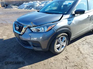 2020 Nissan Kicks S z VIN 3N1CP5BV3LL546879, wystawiony jako IAAI lot #41678951 z przebiegiem 25 878 mil mil oraz . Historia ofert i sprzedaży dostępna na DreamBid. Obrazek 6.