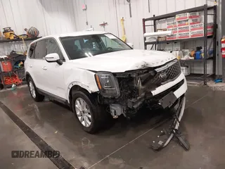 2020 Kia Telluride LX z VIN 5XYP2DHC1LG052749, wystawiony jako IAAI lot #42234107 z przebiegiem 158 605 mil mil oraz . Historia ofert i sprzedaży dostępna na DreamBid. Obrazek 1.