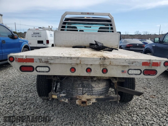 2010 Ford F-350 with VIN 1FTWF3B5XAEB13090, listed as a Copart auction lot 47041535 with 121,868 mi miles and Clean title. Bid and sale history available at DreamBid. Image 6.