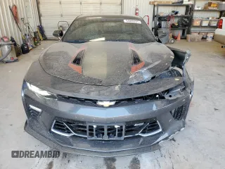 2017 Chevrolet Camaro 2SS z VIN 1G1FH1R70H0141082, wystawiony jako Copart lot #54060265 z przebiegiem 26 504 mil mil oraz Szkoda całkowita • Salvage title. Historia ofert i sprzedaży dostępna na DreamBid. Obrazek 5.