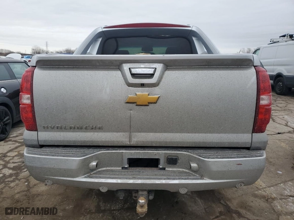 2013 Chevrolet Avalanche LT with VIN 3GNTKFE7XDG379565, listed as a Copart auction lot 42846225 with 182,136 mi miles and Clean Title. Bid and sale history available at carsss.com. Image 6.