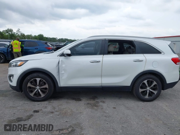 2016 Kia Sorento EX with VIN 5XYPH4A14GG187110, listed as a IAAI auction lot 41994635 with 108,646 mi miles and . Bid and sale history available at DreamBid. Image 15.