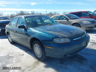 2002 Chevrolet Malibu with VIN 1G1ND52J72M569039, listed as a IAAI auction lot 41668349 with 105,161 mi miles. Bid and sale history available at carsss.com. Image 1.