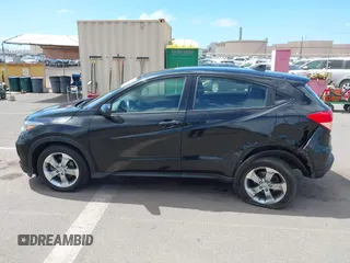 2017 Honda HR-V LX с VIN 3CZRU5H36HM703404, выставлен на аукционе IAAI как лот 42004670 с пробегом 86 923 миль миль и . История ставок и продаж доступна на DreamBid. Изображение 14.