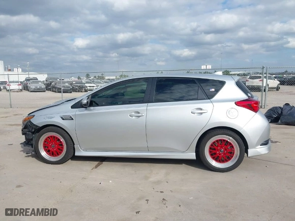 2018 Toyota Corolla iM with VIN JTNKARJE1JJ570200, listed as a IAAI auction lot 41534115 with NaN miles. Bid and sale history available at carsss.com. Image 14.