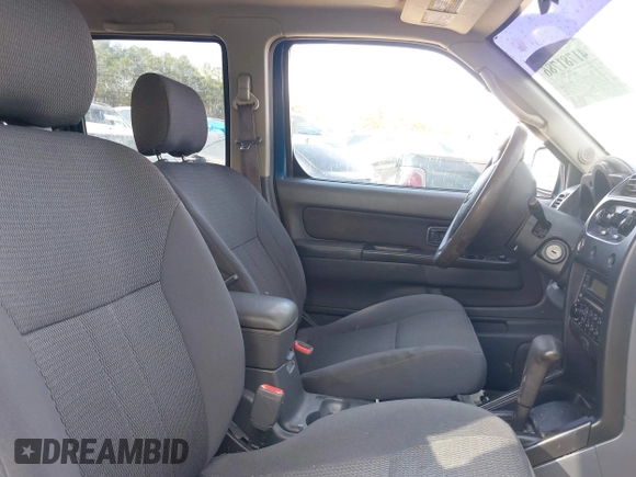 2004 Nissan Frontier XE z VIN 1N6ED29XX4C458054, wystawiony jako IAAI lot #41781786 z przebiegiem 198 165 mil mil oraz . Historia ofert i sprzedaży dostępna na DreamBid. Obrazek 5.
