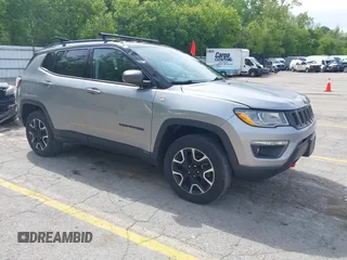 2020 Jeep Compass Trailhawk z VIN 3C4NJDDB0LT221532, wystawiony jako IAAI lot #42310215 z przebiegiem 78 464 mil mil oraz . Historia ofert i sprzedaży dostępna na DreamBid. Obrazek 1.
