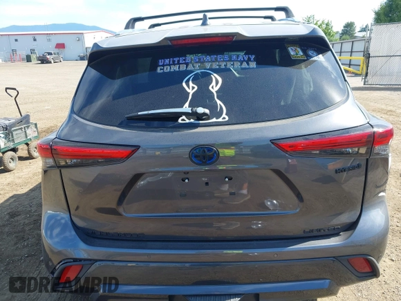2023 Toyota Highlander Hybrid Limited с VIN 5TDXBRCHXPS122340, выставлен на аукционе IAAI как лот 42620923 с пробегом 6 820 миль миль и . История ставок и продаж доступна на DreamBid. Изображение 16.
