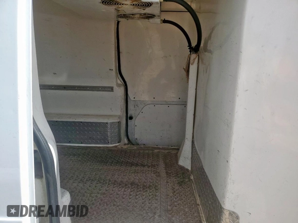 2013 Ford Transit Connect XLT z VIN NM0LS7DN2DT167919, wystawiony jako Copart lot #62305175 z przebiegiem 242 563 mil mil oraz Szkoda całkowita • Salvage title. Historia ofert i sprzedaży dostępna na DreamBid. Obrazek 10.