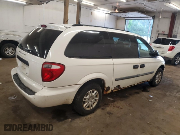 2006 Dodge Grand Caravan SE with VIN 1D4GP24R66B695132, listed as a Copart auction lot 62541885 with 156,331 mi miles and Clean title. Bid and sale history available at DreamBid. Image 3.