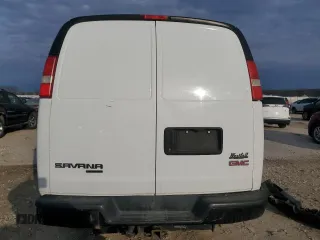 2015 GMC Savana Cargo z VIN 1GTW7FCF3F1114358, wystawiony jako Copart lot #47750135 z przebiegiem 176 068 mil mil oraz Czysty tytuł • Clean title. Historia ofert i sprzedaży dostępna na DreamBid. Obrazek 6.