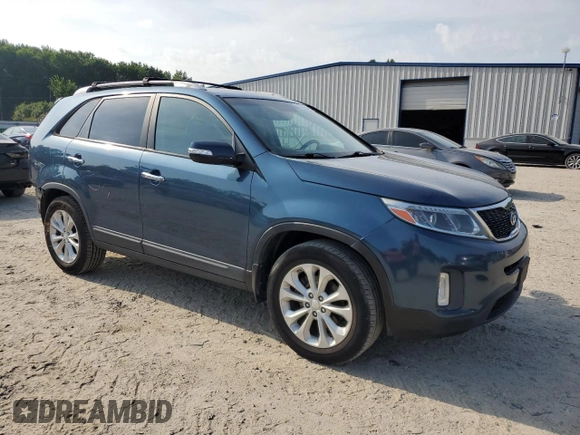2014 Kia Sorento EX with VIN 5XYKU4A70EG528302, listed as a Copart auction lot 61824965 with 144,897 mi miles and Salvage title. Bid and sale history available at DreamBid. Image 4.