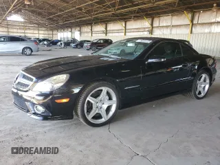 2011 Mercedes-Benz SL 550 z VIN WDBSK7BAXBF165859, wystawiony jako Copart lot #80166084 z przebiegiem 33 119 mil mil oraz Czysty tytuł • Clean title. Historia ofert i sprzedaży dostępna na DreamBid. Obrazek 1.
