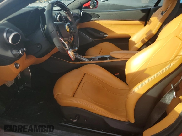 2019 Ferrari Portofino z VIN ZFF89FPA7K0241990, wystawiony jako Copart lot #87166084 z przebiegiem 5445 mil mil oraz Szkody całkowita. Historia ofert i sprzedaży dostępna na DreamBid. Obrazek 7.