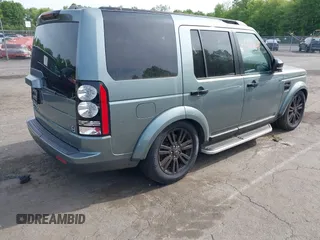 2016 Land Rover LR4 HSE z VIN SALAG2V63GA790268, wystawiony jako IAAI lot #42355841 z przebiegiem 107 754 mil mil oraz . Historia ofert i sprzedaży dostępna na DreamBid. Obrazek 4.