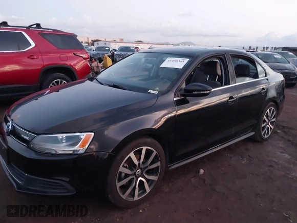 2013 Volkswagen Jetta Hybrid SEL with VIN 3VW637AJ1DM277984, listed as a IAAI auction lot 41450384 with 117,665 mi miles and . Bid and sale history available at DreamBid. Image 6.
