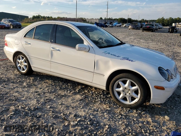 2003 Mercedes-Benz C 320 with VIN WDBRF64JX3F398183, listed as a Copart auction lot 73837514 with 129,526 mi miles and Salvage Title. Bid and sale history available at DreamBid. Image 4.