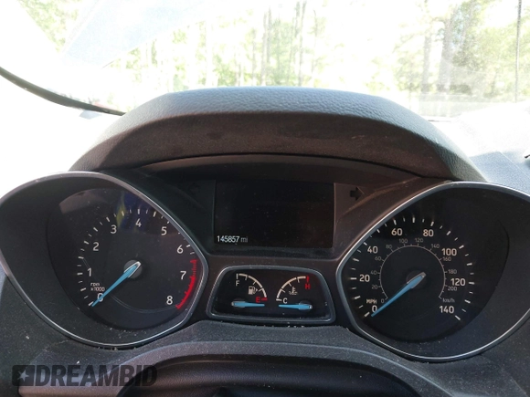 2019 Ford Escape SE z VIN 1FMCU9GD7KUB23316, wystawiony jako IAAI lot #42138654 z przebiegiem 145 857 mil mil oraz . Historia ofert i sprzedaży dostępna na DreamBid. Obrazek 7.