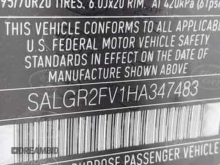 2017 Land Rover Range Rover z VIN SALGR2FV1HA347483, wystawiony jako IAAI lot #42501738 z przebiegiem 90 382 mil mil oraz . Historia ofert i sprzedaży dostępna na DreamBid. Obrazek 9.