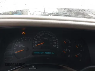 2003 Chevrolet Suburban LT z VIN 3GNFK16Z23G208162, wystawiony jako IAAI lot #41508649 z przebiegiem 329 695 mil mil oraz . Historia ofert i sprzedaży dostępna na DreamBid. Obrazek 7.