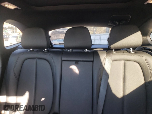 2018 BMW X1 xDrive28i with VIN WBXHT3C38J3H32416, listed as a Copart auction lot 72463462 with 46,434 mi miles. Bid and sale history available at carsss.com. Image 10.