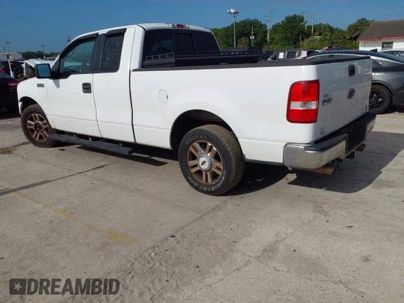 2006 Ford F-150 XL with VIN 1FTPX12VX6NB83220, listed as a IAAI auction lot 42001770 with 228,216 mi miles. Bid and sale history available at carsss.com. Image 3.