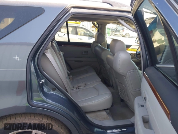 2008 Cadillac SRX AWD with VIN 1GYEE437580158105, listed as a IAAI auction lot 41777201 with 136,561 mi miles. Bid and sale history available at carsss.com. Image 8.