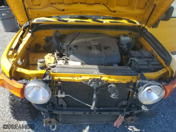 2007 Toyota FJ Cruiser with VIN JTEBU11F670072834, listed as a Copart auction lot 50380605 with 174,226 mi miles and Salvage Title. Bid and sale history available at carsss.com. Image 12.