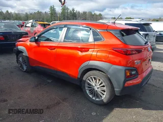2020 Hyundai Kona SEL with VIN KM8K2CAAXLU574383, listed as a IAAI auction lot 41905273 with 63,882 mi miles and . Bid and sale history available at carsss.com. Image 3.