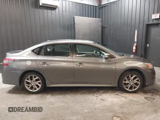 2015 Nissan Sentra SL z VIN 3N1AB7AP3FY345821, wystawiony jako IAAI lot #42319371 z przebiegiem 66 983 mil mil oraz . Historia ofert i sprzedaży dostępna na DreamBid. Obrazek 13.