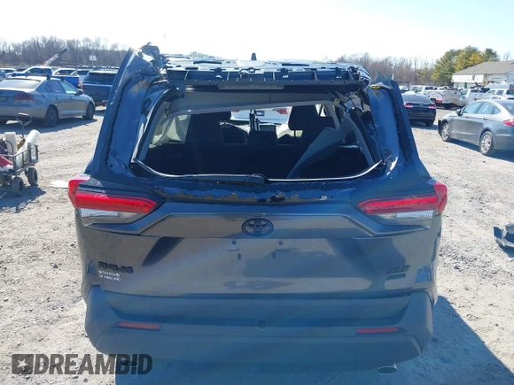 2020 Toyota RAV4 XLE with VIN 2T3P1RFV4LC077779, listed as a IAAI auction lot 41752269 with 55,091 mi miles and . Bid and sale history available at DreamBid. Image 17.
