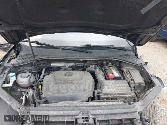 2018 Volkswagen Tiguan S with VIN 3VV1B7AX1JM076071, listed as a IAAI auction lot 42043311 with 107,883 mi miles and . Bid and sale history available at DreamBid. Image 10.