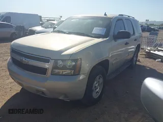 2008 Chevrolet Tahoe 3LT with VIN 1GNFC13038R145292, listed as a IAAI auction lot 42542523 with 220,224 mi miles and . Bid and sale history available at DreamBid. Image 2.