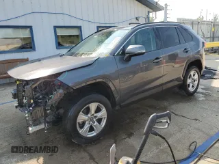 2020 Toyota RAV4 XLE with VIN 2T3P1RFV2LW131823, listed as a Copart auction lot 60246235 with 27,365 mi miles and Salvage title. Bid and sale history available at DreamBid. Image 1.