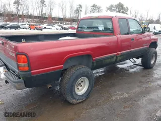 1999 Dodge Ram 1500 with VIN 1B7HF13YXXJ577700, listed as a IAAI auction lot 41544021 with 68,124 mi miles. Bid and sale history available at carsss.com. Image 4.
