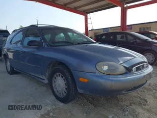 1999 Mercury Sable с VIN 1MEFM58U1XA612696, выставлен на аукционе IAAI как лот 42696624 с пробегом 228 289 миль миль и . История ставок и продаж доступна на DreamBid. Изображение 1.