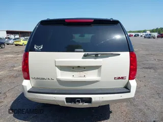 2013 GMC Yukon XL SLT with VIN 1GKS1KE00DR356030, listed as a IAAI auction lot 41969667 with 184,272 mi miles. Bid and sale history available at carsss.com. Image 16.