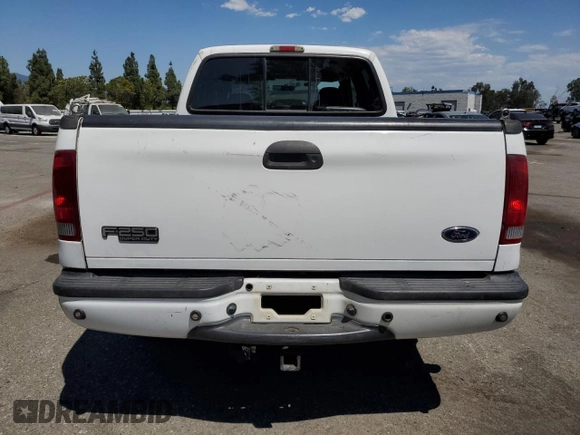 2003 Ford Super Duty F-250 XL with VIN 1FTNW20S43EA50117, listed as a Copart auction lot 70412844 with 224,403 mi miles and Salvage Title. Bid and sale history available at carsss.com. Image 6.