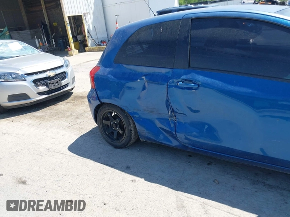 2008 Toyota Yaris with VIN JTDJT923685154315, listed as a IAAI auction lot 42230806 with 224,555 mi miles and . Bid and sale history available at DreamBid. Image 6.