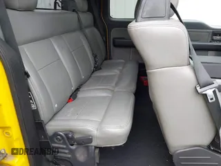2004 Ford F-150 XLT z VIN 1FTPX14524KB02478, wystawiony jako IAAI lot #42211211 z przebiegiem 190 678 mil mil oraz . Historia ofert i sprzedaży dostępna na DreamBid. Obrazek 8.